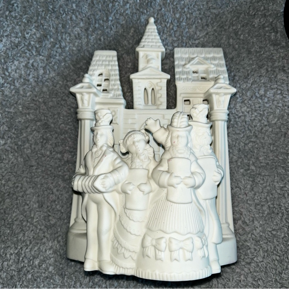 PartyLite White Holiday Carolers Tea-light candle holder